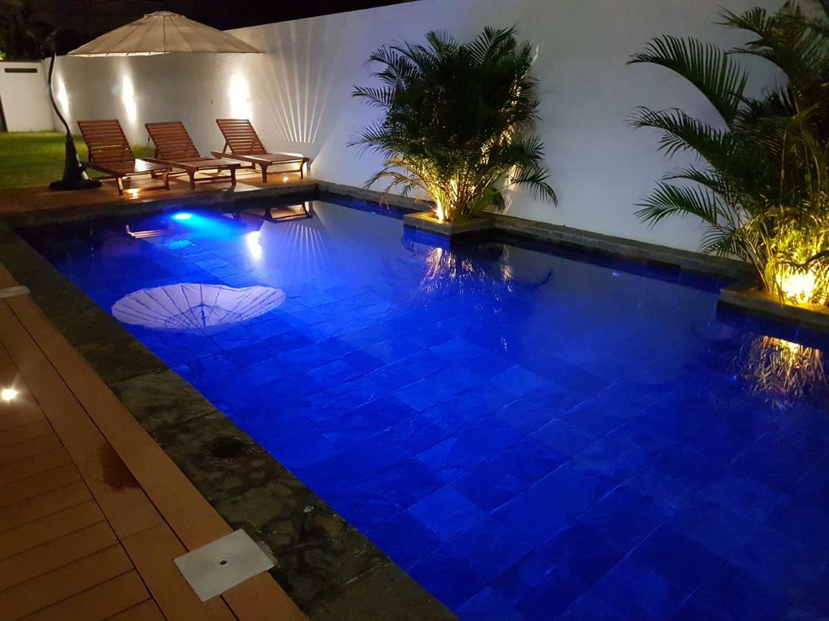 Flic en Flac Sea View Luxury 3 bedroom Apartment Buitenkant foto