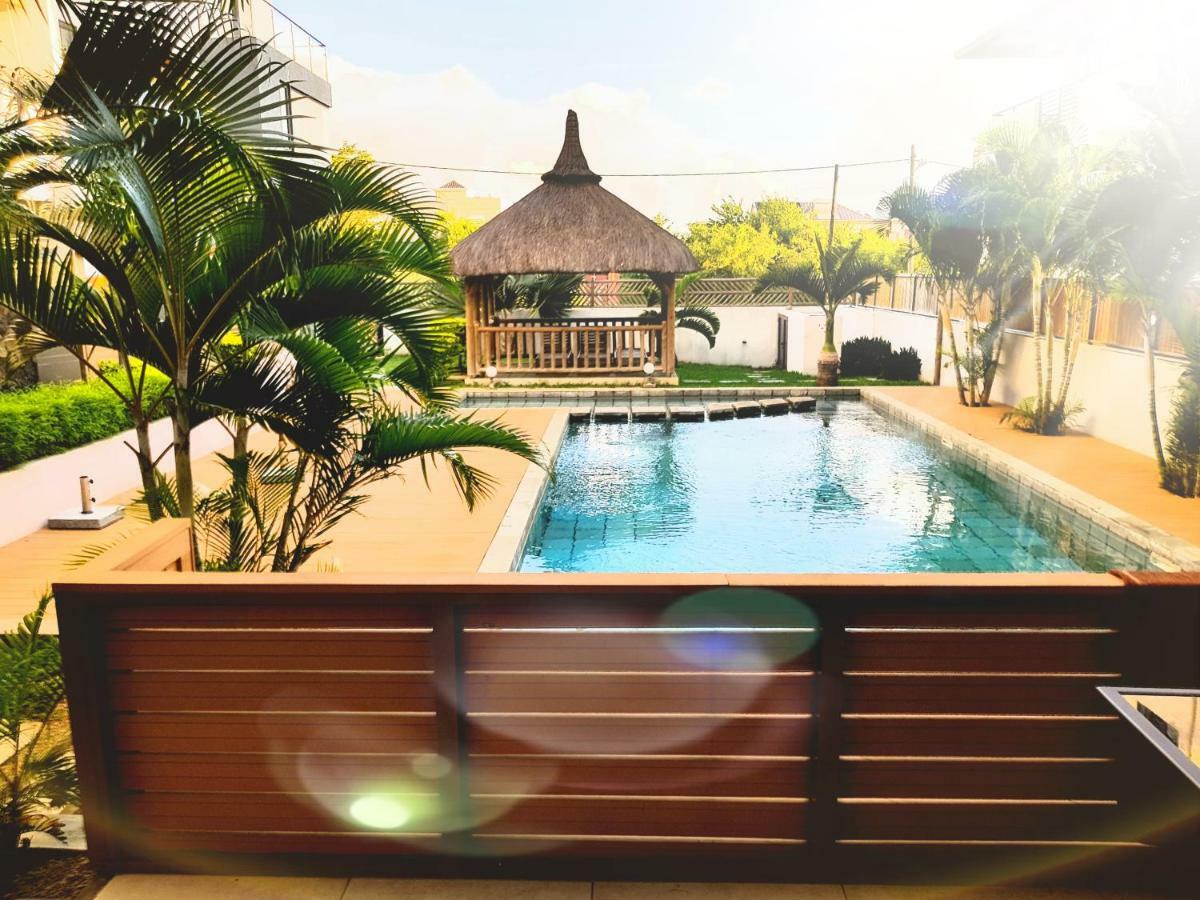 Flic en Flac Sea View Luxury 3 bedroom Apartment Buitenkant foto